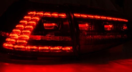 LAMPE FAROVI  ZADNJA VW GOLF 7 13-17 RED WHITE LED SEQ R