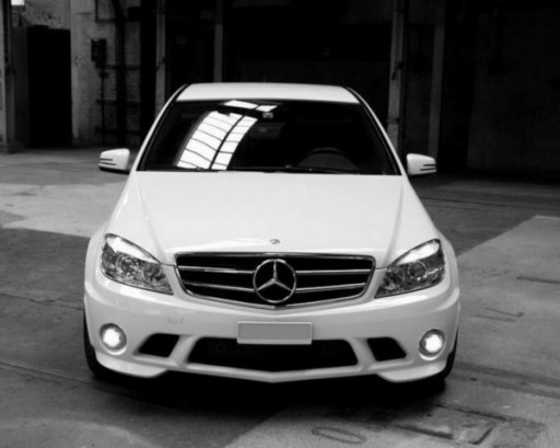 BRANIK MERCEDES W204 07-10 LOOK AMG MAGLENKE