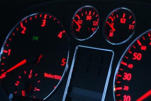 OBLOGE KROM NA KILOMETAR SAT AUDI A4 B5 A6 C5 A3 OBLOGE KROM NA KILOMETAR SAT AUDI A4 B5 A6 C5 A3