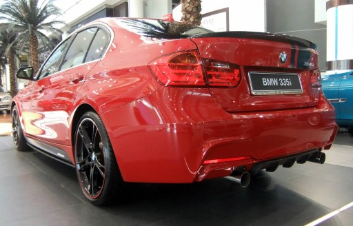 DIFUZOR BLACK GLOSSY BMW F30 F31 335I 335D -O---O- DIFUZOR BLACK GLOSSY BMW F30 F31 335I 335D -O---O-