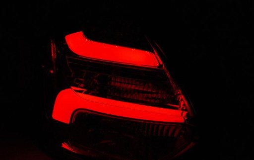 FORD FOCUS 3 11-10.14 HATCHBACK (OBIČNI) BLACK LED BAR SEQ