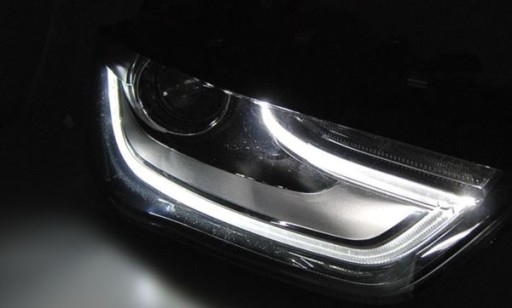 LAMPE FAROVI  PREDNJI AUDI A4 B8 12-15 BLACK LED DRL
