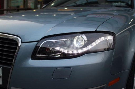 LAMPE FAROVI  PREDNJI AUDI A4 B7 05-08 BLACK EE