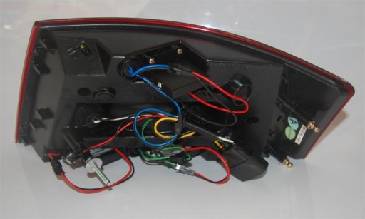 LAMPE FAROVI LED AUDI A6 C6 4F LIMUZINA / RED WHITE 6PIN