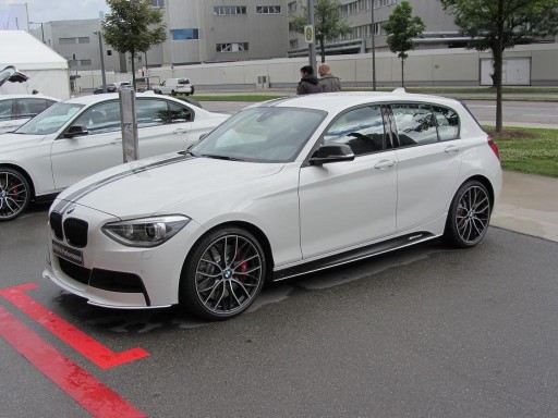 PRAGOVI BMW F20 9.11- M-PERFORMANCE PRAGOVI BMW F20 9.11- M-PERFORMANCE