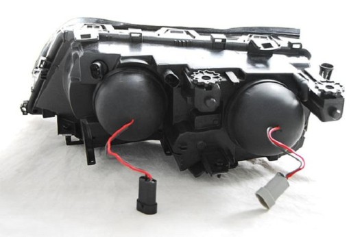 LAMPA FAR BMW E46 09.01-03.05 RIGHT LAMPA FAR BMW E46 09.01-03.05 RIGHT
