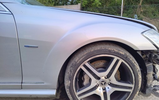 BLATOBRAN DESNA STRANA PREDNJA PVC BLATOBRANA KROM MERCEDES W221 REDIZAJN 775 775U