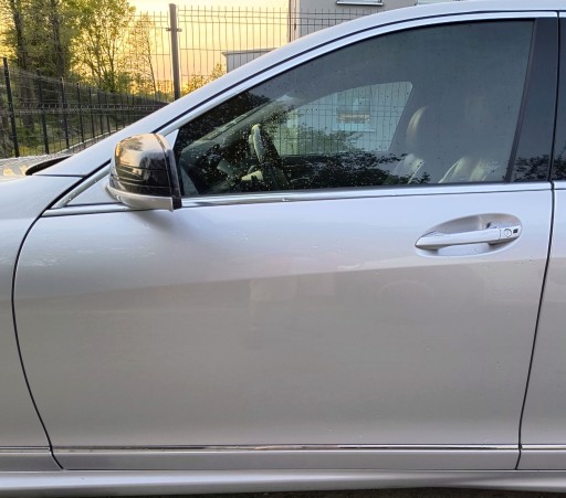 VRATA LIJEVA STRANA PREDNJA MERCEDES W221 REDIZAJN KEYLESS STAKLO BRAVA 775U