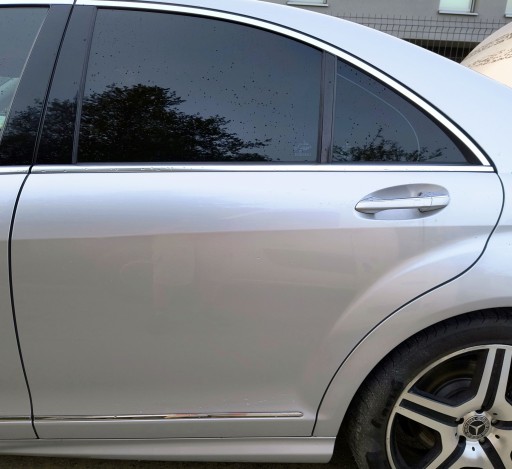 VRATA LIJEVA STRANA DESNA ZADNJI  ZADNJA MERCEDES W221 REDIZAJN KRATKI ROLETA 775