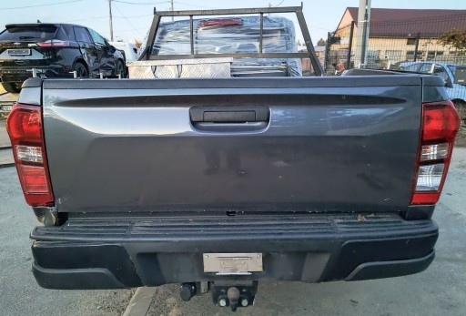 GEPEK LAMPA FAR LIJEVA STRANA DESNA ZADNJI BRANIK GREDA KUKA ZA VUČU ISUZU D-MAX II 2017- 554