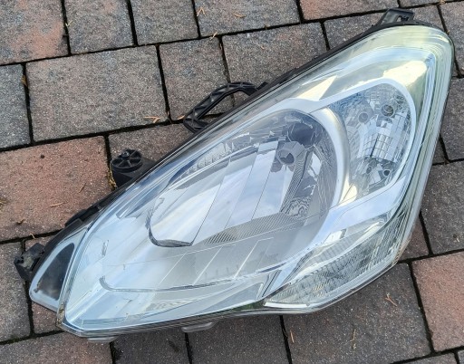 FAR LIJEVA STRANA LAMPA PREDNJA PEUGEOT PARTNER CITROEN BERLINGO REDIZAJN 2012-