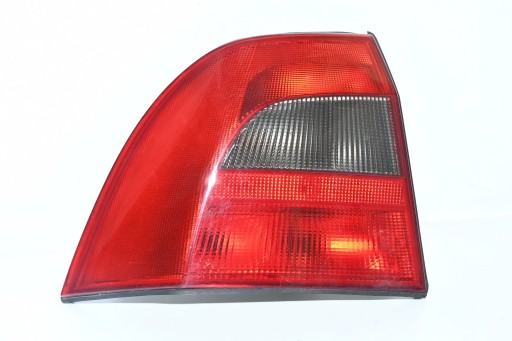 LAMPA FAR LIJEVA STRANA ZADNJI OPEL VECTRA B LIFTBACK 1999-2002 EUROPA