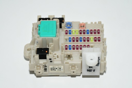 KUČIŠTE OSIGURAČA 8E31-0173 ISUZU D-MAX II REDIZAJN 1.9 DDI 2017-2019