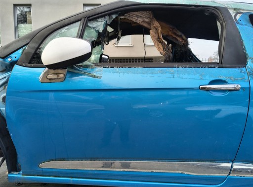 VRATA LIJEVA LAJSNA BRAVA KROM DIZAČ RETROVIZOR CITROEN DS3 I 10-