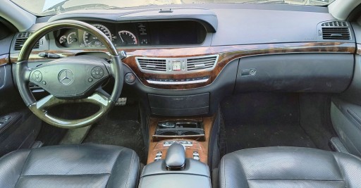 ARMATURA POJASEVI AIRBAG RADIO EKRAN KILOMETAR SAT MERCEDES W221 REDIZAJN S350