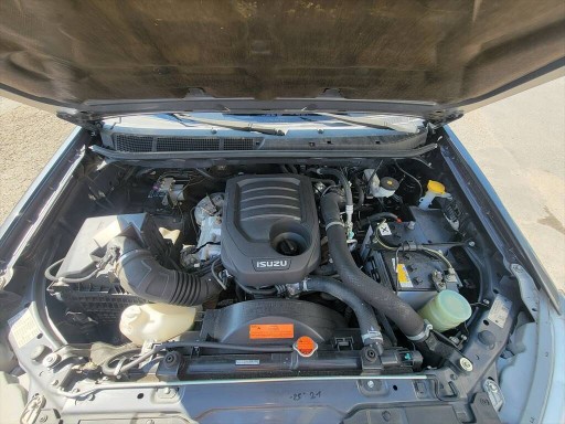 BLATOBRAN DESNA STRANA MASKA POJAČANJE ISUZU D-MAX II REDIZAJN 17-19 554