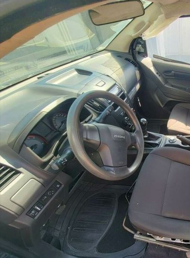 BLATOBRAN DESNA STRANA MASKA POJAČANJE ISUZU D-MAX II REDIZAJN 17-19 554