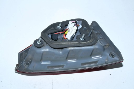 LAMPA FAR GEPEKA DESNA STRANA ZADNJI 92404-3Z001 HYUNDAI I40 KARAVAN 2011-15R EUROPA