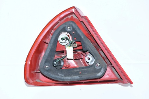 LAMPA FAR DESNA STRANA ZADNJI MITSUBISHI LANCER LIMUZINA / SEDAN 1996- EUROPA