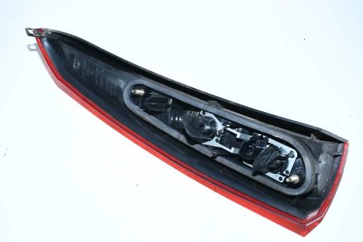 LAMPA FAR DESNA STRANA ZADNJI 9154494 VOLVO V70 XC70 2000- EUROPA