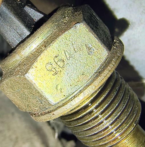 KUČIŠTE FILTERA ULJA SENZOR CITROEN C2 VTS 1.6 16V 122KM NFS 9659102880