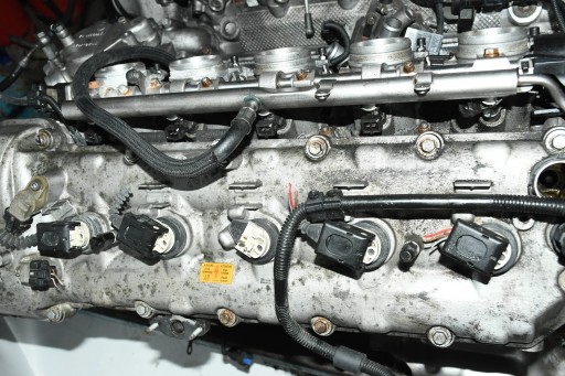 MOTOR V10 S85B50A 507KM BMW M6 M5 E60 E61 E63 E64 KARTER ZAVOJNICA PALJENJA KLAPNA GASA MOTOR V10 S85B50A 507KM BMW M6 M5 E60 E61 E63 E64 KARTER ZAVOJNICA PALJENJA KLAPNA GASA