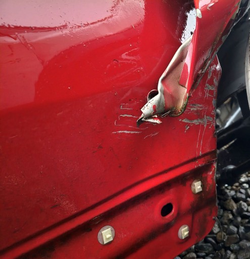 VRATA DESNA STRANA PREDNJA ZADNJI ZADNJA FIAT 500X BRAVA STAKLO 895 VRATA DESNA STRANA PREDNJA ZADNJI ZADNJA FIAT 500X BRAVA STAKLO 895