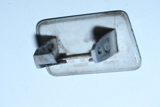 POKLOPAC PERAČA FARA LIJEVA STRANA 3416225 BMW X3 E83 POKLOPAC PERAČA FARA LIJEVA STRANA 3416225 BMW X3 E83