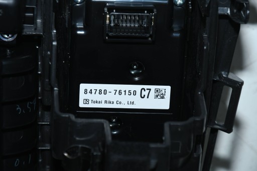 PANEL RADIA OBLOGA GUMB / PREKIDAČ GPS 84780-76150 LEXUS CT 200H REDIZAJN 2017-