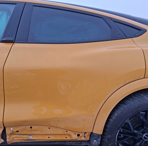 GEPEK ZADNJA KOMPLET STAKLO 22R BRANIK LAMPE FAROVI VEZNI LIM ZADNJI FORD MUSTANG MACH-E EUROPA