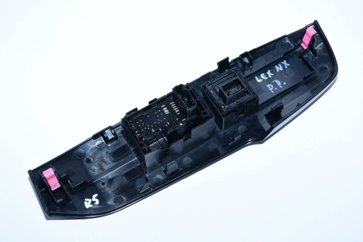 PREKIDAČ STAKLO 74230-78010 LEXUS NX 2014- PREKIDAČ STAKLO 74230-78010 LEXUS NX 2014-