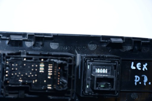 PREKIDAČ STAKLO 74230-78010 LEXUS NX 2014- PREKIDAČ STAKLO 74230-78010 LEXUS NX 2014-