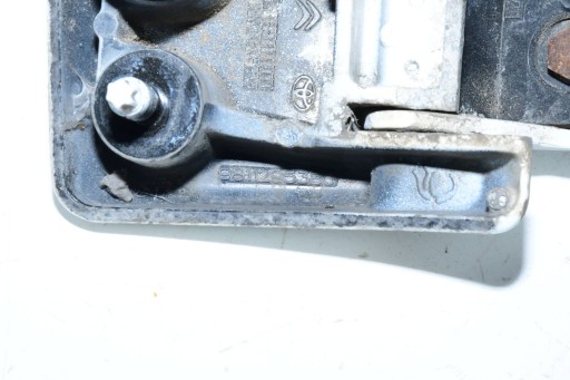 NOSAČ / ŠKARE VRATA DESNA STRANA ZADNJI DOLJNI 9811295380 PEUGEOT EXPERT III JUMPY 2016-