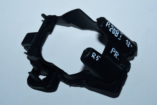 NOSAČ DRŽAČ MAGLENKE DESNA STRANA PREDNJA 1607398580 PEUGEOT 208 I 2012- NOSAČ DRŽAČ MAGLENKE DESNA STRANA PREDNJA 1607398580 PEUGEOT 208 I 2012-