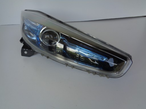 LAMPA FAR DESNA STRANA RENAULT ZOE 12-