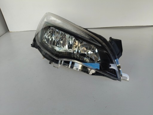 LAMPA FAR DESNA STRANA OPEL ASTRA J 09- TAMNA