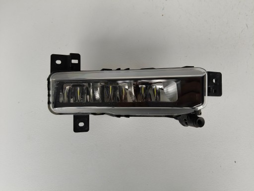 MAGLENKA DESNA STRANA BMW 2 F45 F46 18- REDIZAJN LED