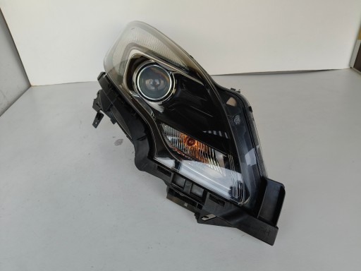 LAMPA FAR DESNA STRANA OPEL ZAFIRA C 12-16