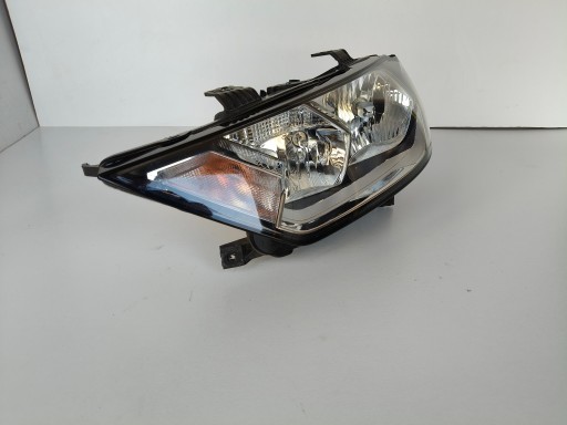 LAMPA FAR LIJEVA STRANA AUDI A1 II 82A 18-