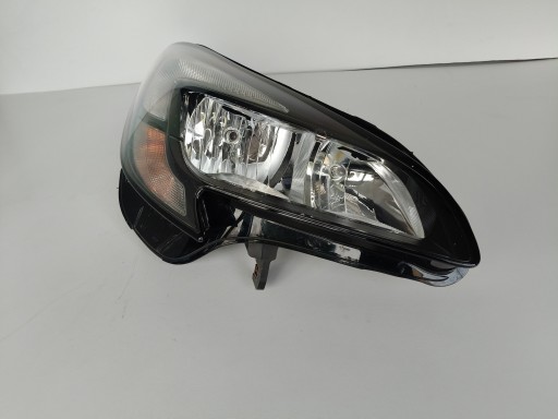 LAMPA FAR DESNA STRANA OPEL CORSA E 14-