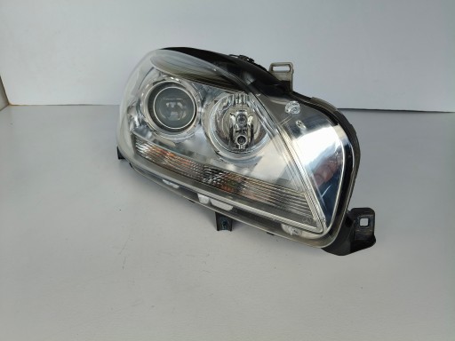 LAMPA FAR DESNA STRANA MERCEDES ML W166 11-