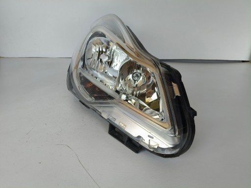 LAMPA FAR DESNA STRANA OPEL CORSA D 11-14 REDIZAJN
