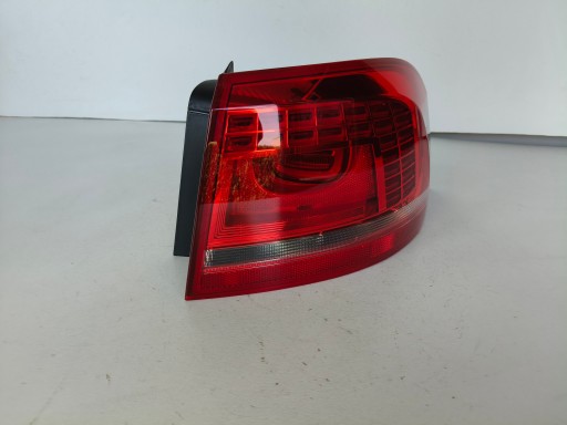 LAMPA FAR DESNA STRANA ZADNJA VW PASSAT B7 3AF 10- KARAVAN LED T64