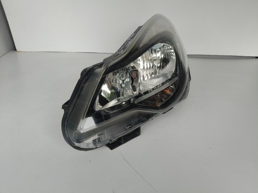 LAMPA FAR LIJEVA STRANA OPEL CORSA D 11-14 REDIZAJN TAMNA