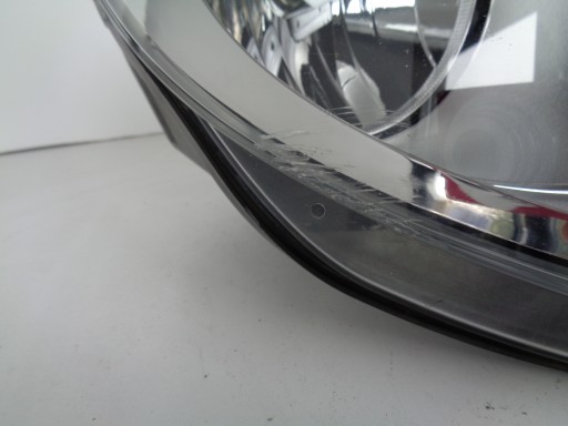 LAMPA FAR DESNA STRANA VW TIGUAN 5N 5N0 07-11