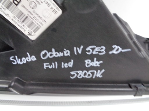 LAMPA FAR DESNA STRANA SKODA OCTAVIA IV 5E3 20- FULL LED