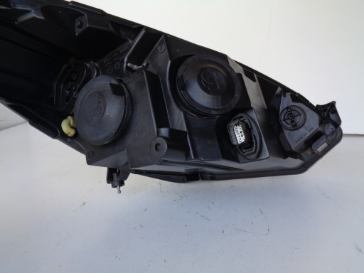 LAMPA FAR LIJEVA STRANA FORD FIESTA MK8 17-