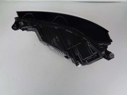 NOVO LAMPA FAR DESNA STRANA AUDI Q5 II 80A 20- REDIZAJN FULL LED