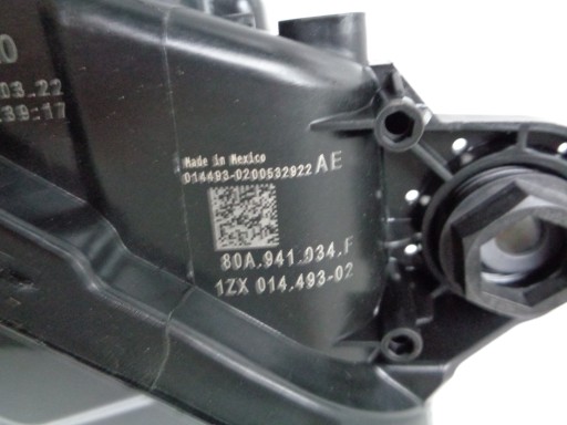 NOVO LAMPA FAR DESNA STRANA AUDI Q5 II 80A 20- REDIZAJN FULL LED