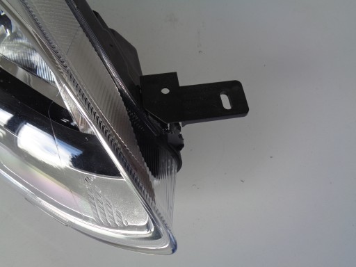 LAMPA FAR DESNA STRANA FORD FIESTA MK8 17-